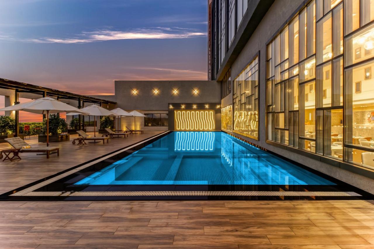 Lemon Tree Premier, Bhubaneswar Hotel Kültér fotó